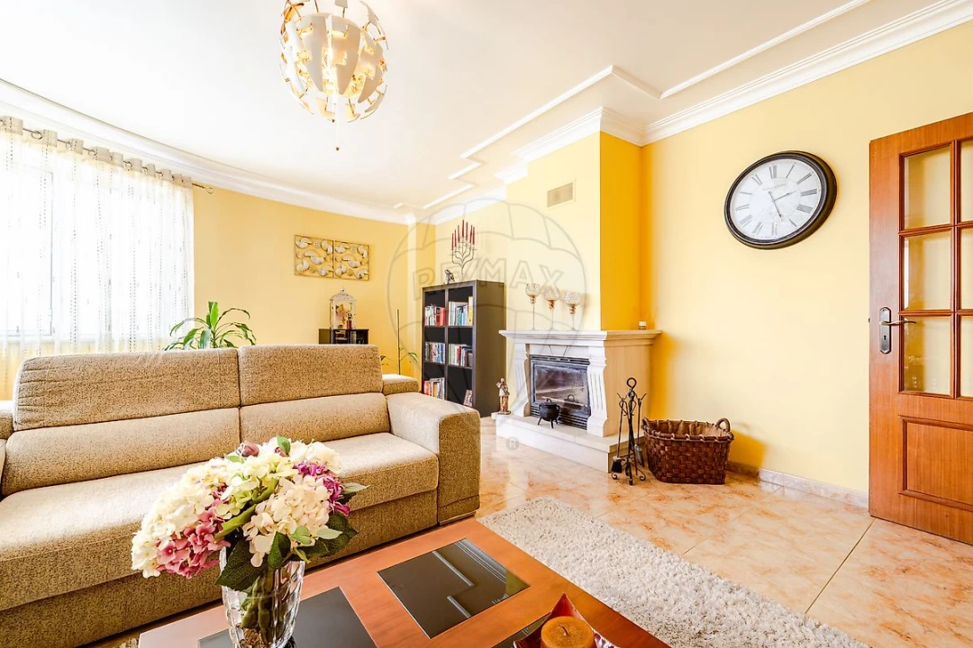 Apartamento T3 para Venda em Vialonga Foto 6