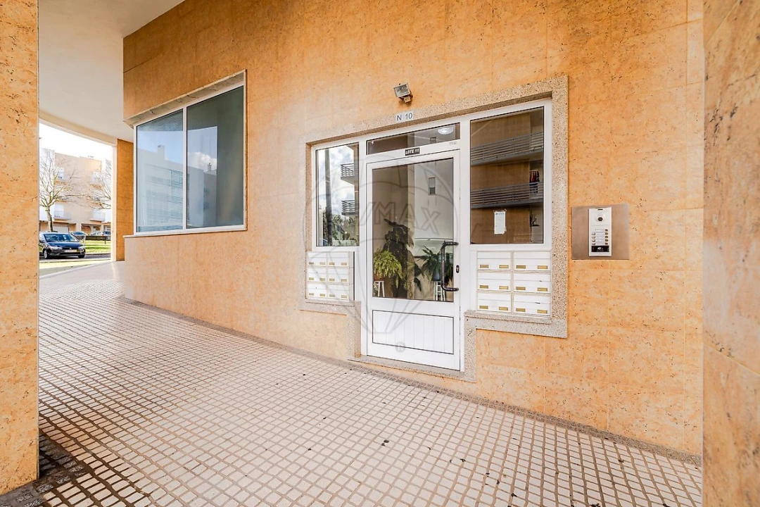 Apartamento T3 para Venda em Vialonga Foto 36