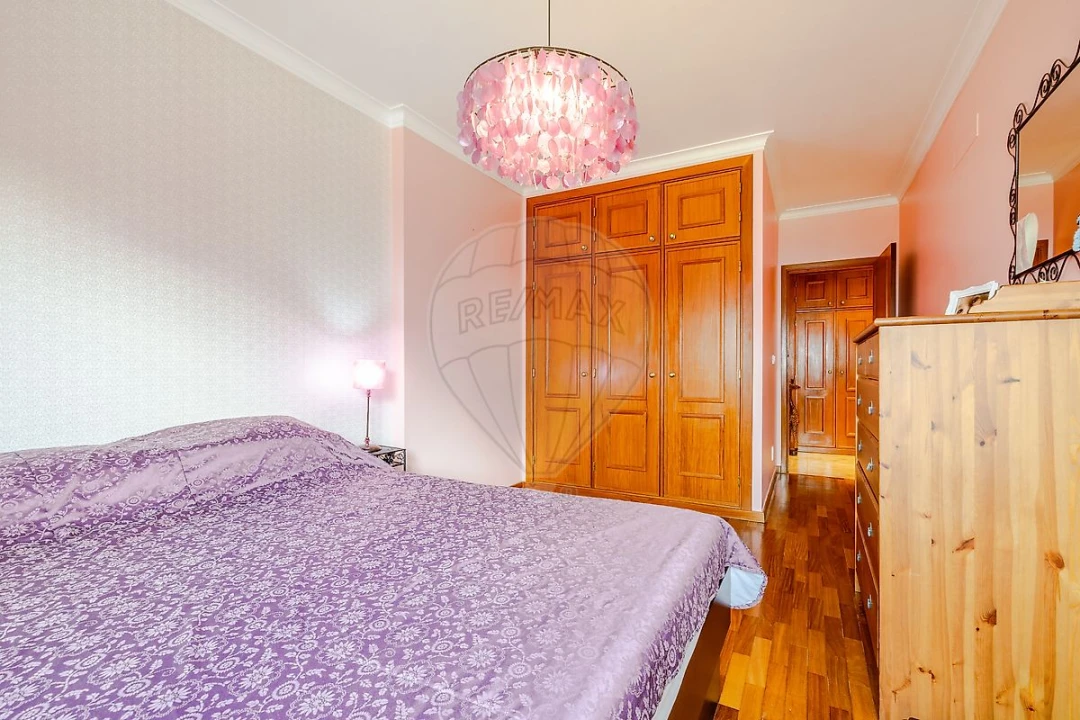 Apartamento T3 para Venda em Vialonga Foto 28