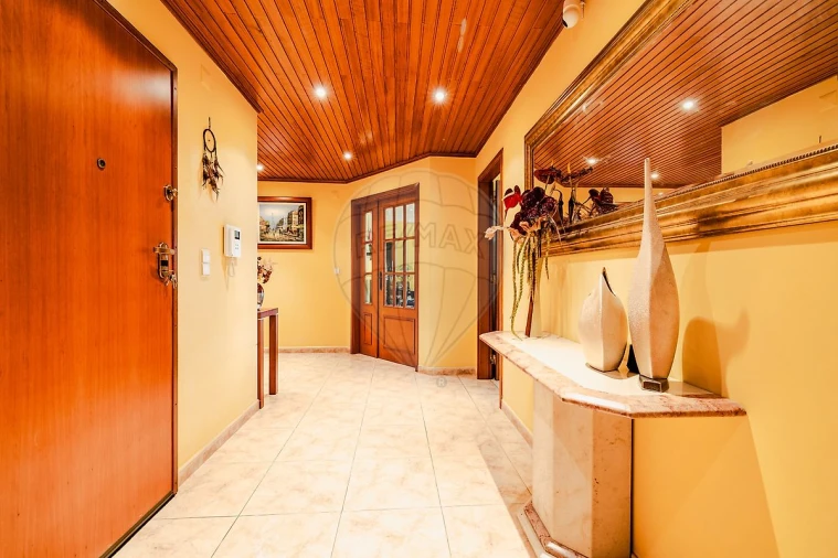 Apartamento T3 para Venda em Vialonga Foto 31