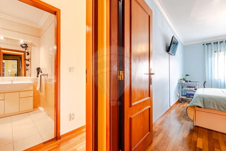 Apartamento T3 para Venda em Vialonga Foto 20