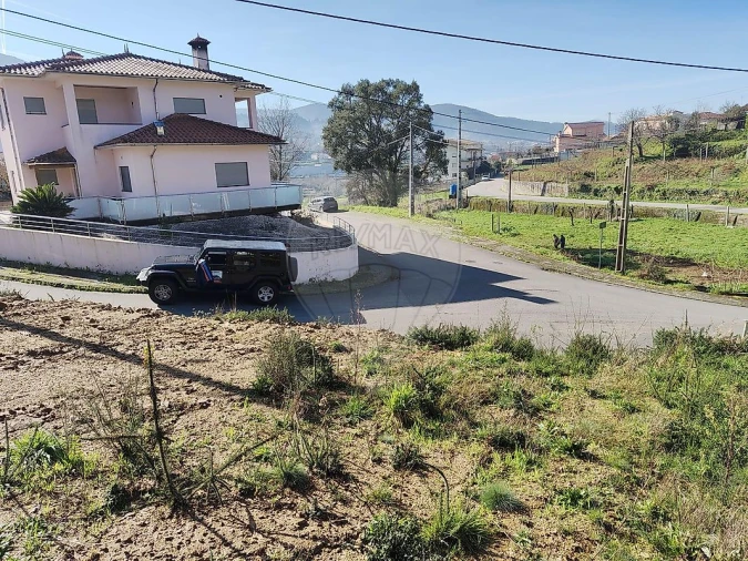 Terreno para Venda em São Pedro de Castelões Foto 5