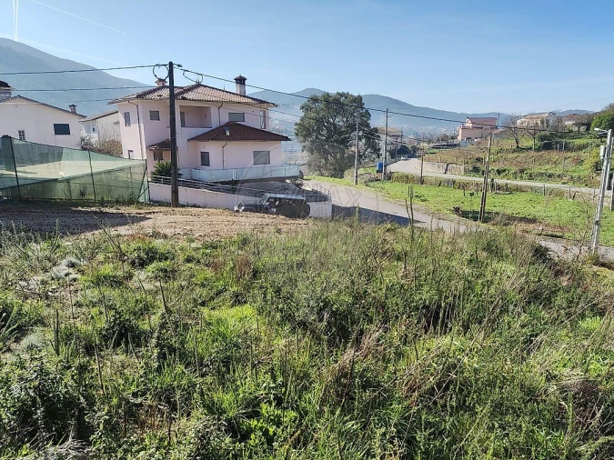 Terreno para Venda em São Pedro de Castelões Foto 2