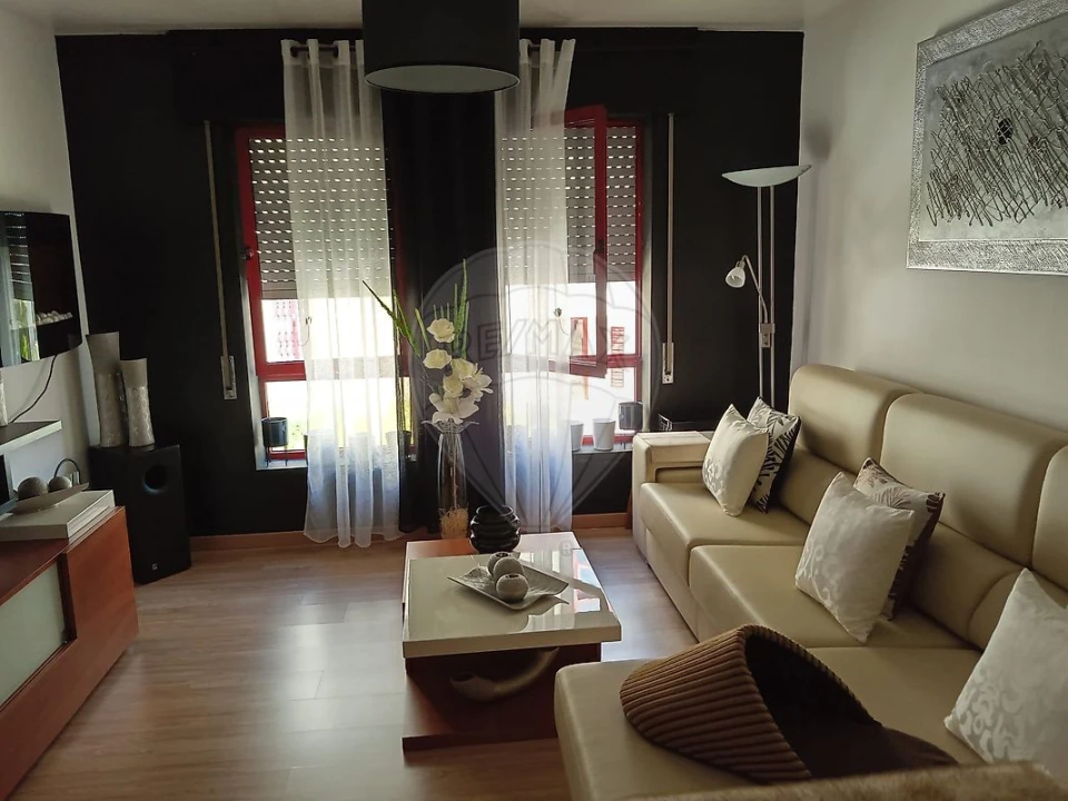 Apartamento T3 para Venda em São João da Madeira Foto 2