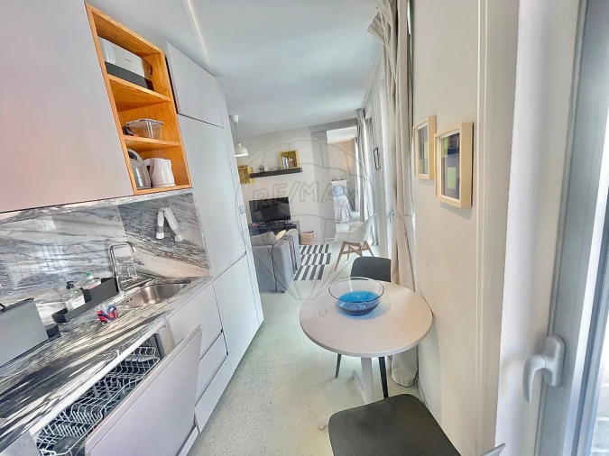 Apartamento T1 para Venda em Santo António Foto 19