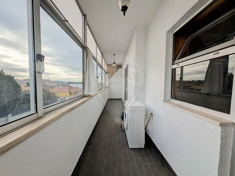 Apartamento T3 para Venda em Santa Maria da Feira, Travanca, Sanfins e Espargo Foto 4