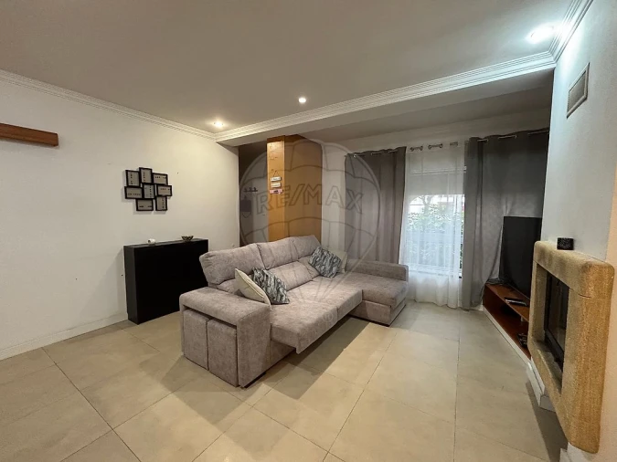 Moradia T3 para Venda em Avanca Foto 4