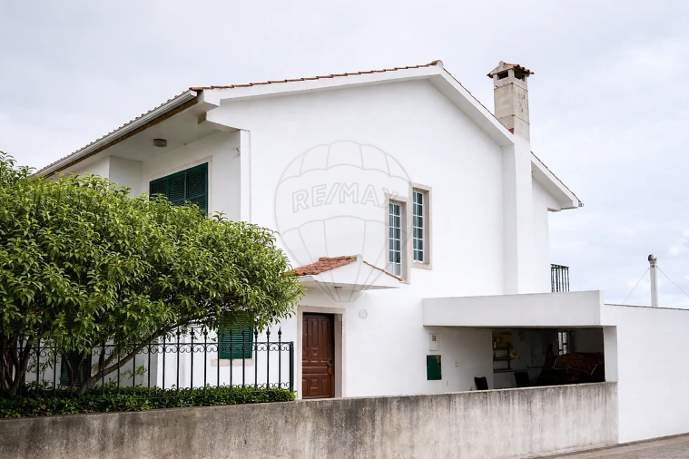 Moradia T5 para Venda em Oeiras e São Julião da Barra, Paço de Arcos e Caxias Foto 1