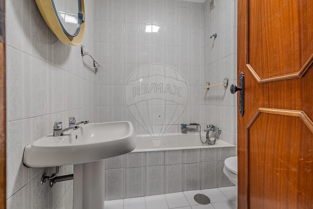 Apartamento T2 para Arrendamento em Gulpilhares e Valadares Foto 10