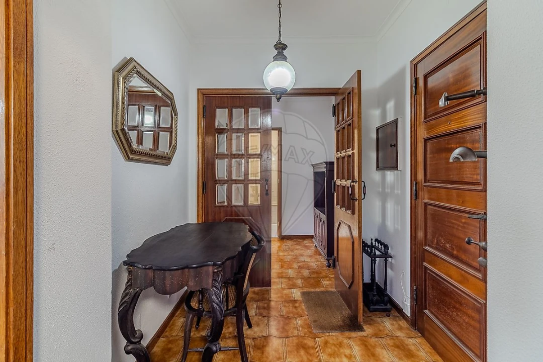 Apartamento T2 para Arrendamento em Gulpilhares e Valadares Foto 2