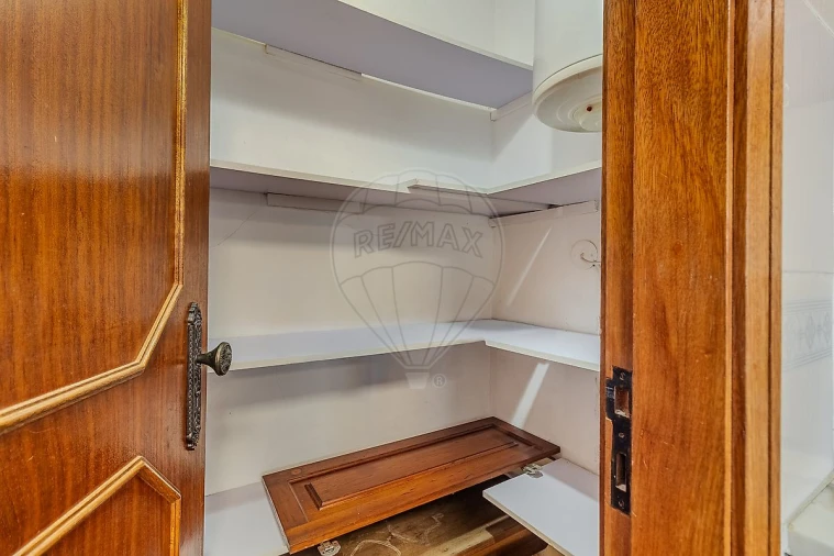 Apartamento T2 para Arrendamento em Gulpilhares e Valadares Foto 8