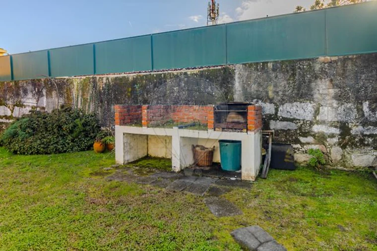 Apartamento T2 para Arrendamento em Gulpilhares e Valadares Foto 16