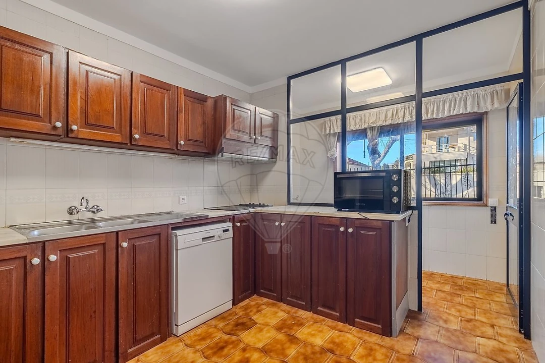 Apartamento T2 para Arrendamento em Gulpilhares e Valadares Foto 6