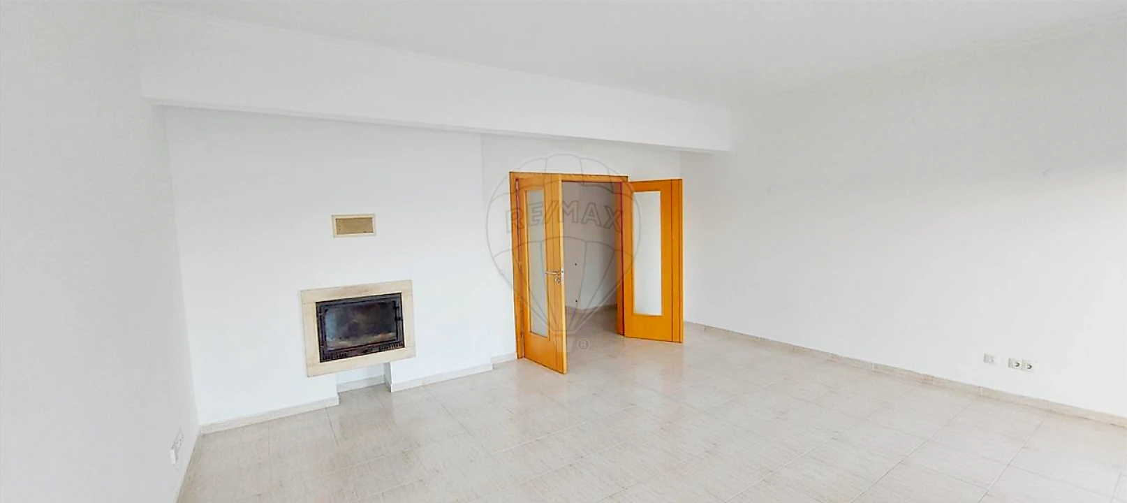 Apartamento T2 para Venda em Azambuja Foto 1