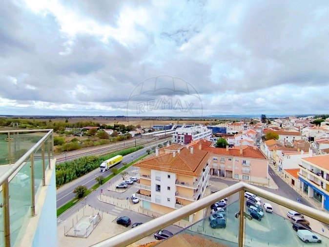 Apartamento T2 para Venda em Azambuja Foto 13