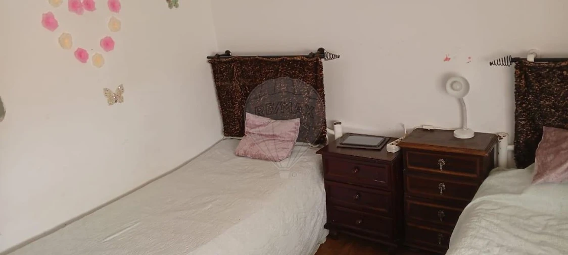 Apartamento T2 para Venda em Rio Maior Foto 44