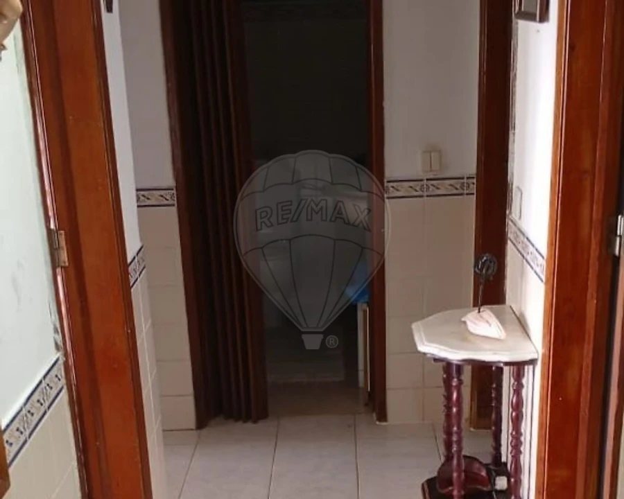 Apartamento T2 para Venda em Rio Maior Foto 36