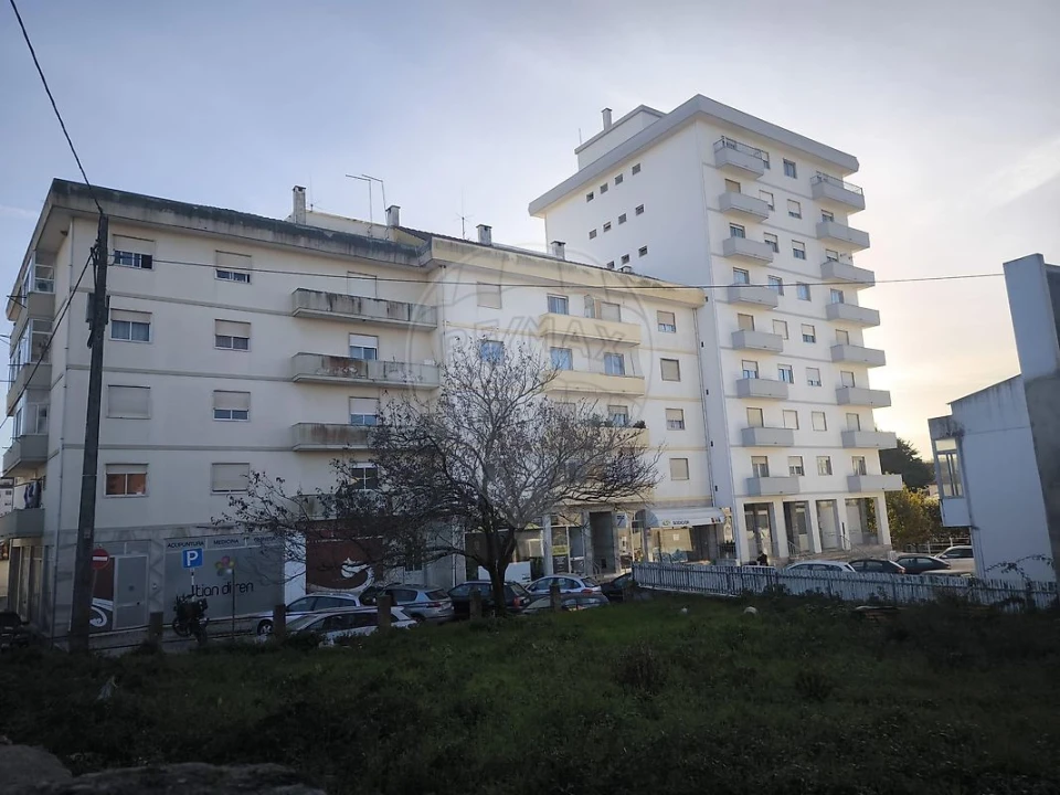 Apartamento T2 para Venda em Rio Maior Foto 17