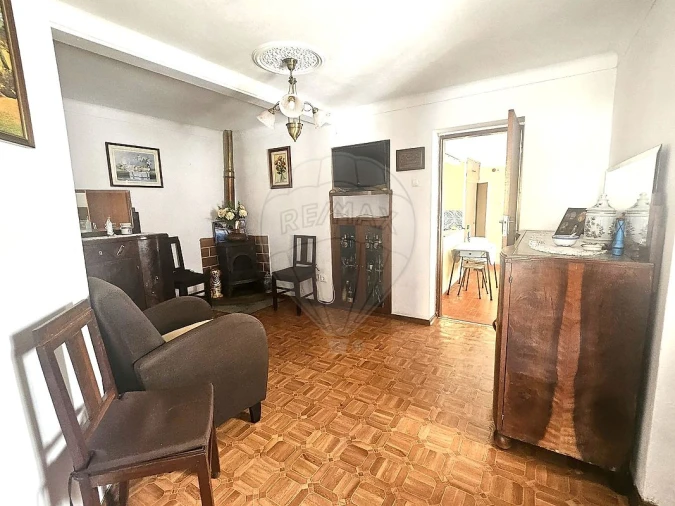 Moradia T2 para Venda em Rio Maior Foto 6