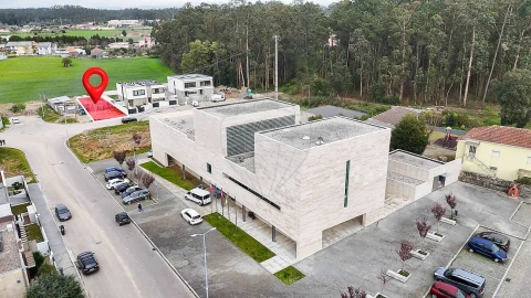 Terreno para Venda em Castêlo da Maia