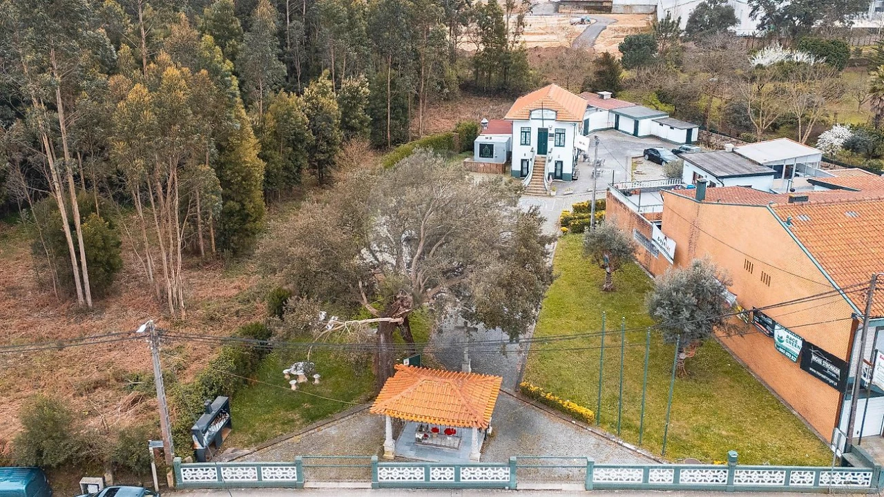Terreno para Venda em Castêlo da Maia Foto 16
