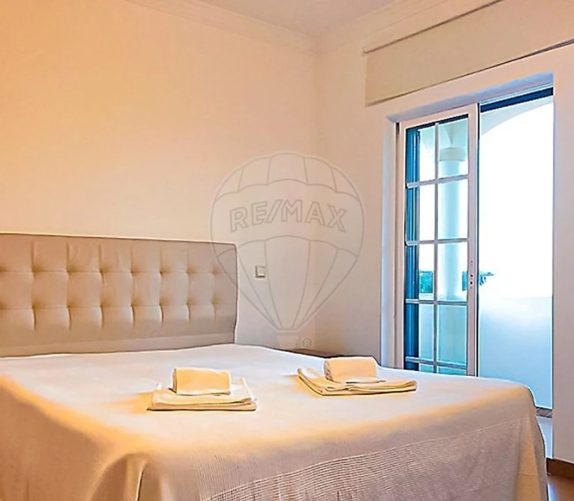 Moradia T5 para Venda em Albufeira e Olhos de Água Foto 2