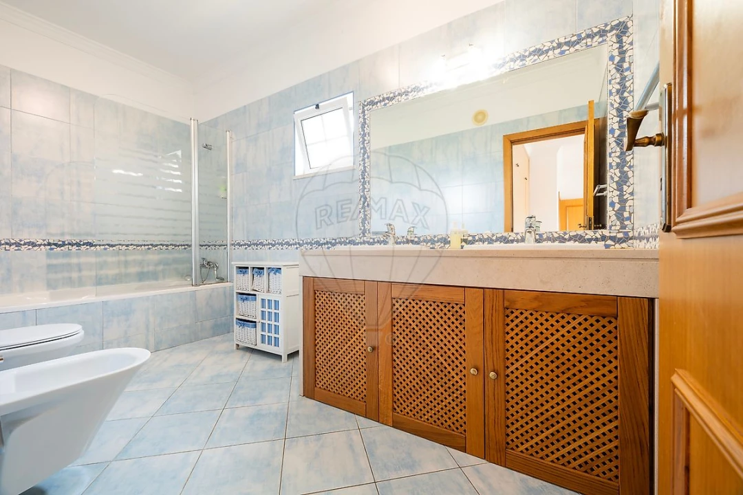 Moradia T5 para Venda em Albufeira e Olhos de Água Foto 10