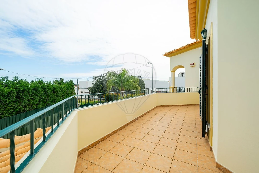Moradia T5 para Venda em Albufeira e Olhos de Água Foto 21