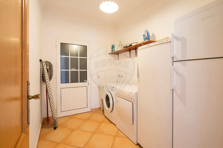 Moradia T5 para Venda em Albufeira e Olhos de Água Foto 31