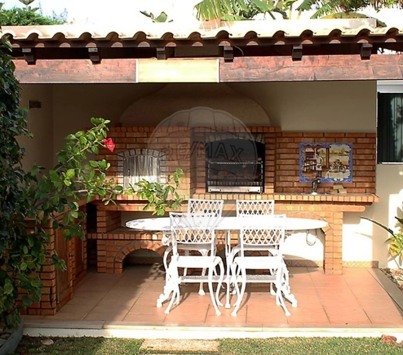 Moradia T5 para Venda em Albufeira e Olhos de Água Foto 4