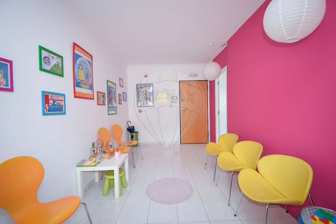 Loja para Venda em Rio de Mouro Foto 15