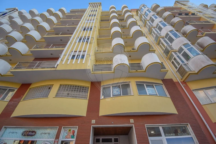 Loja para Venda em Rio de Mouro Foto 20