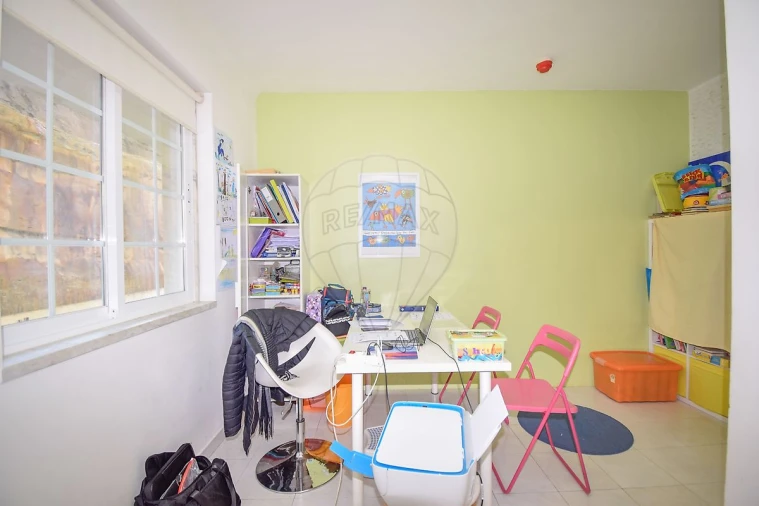 Loja para Venda em Rio de Mouro Foto 12