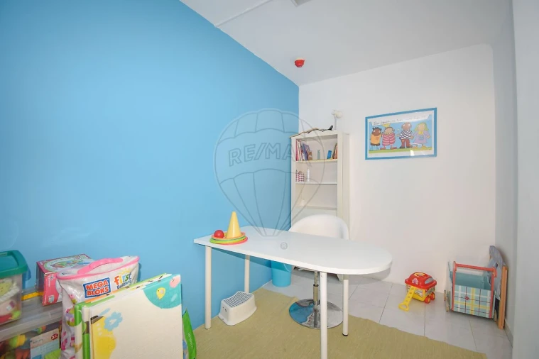 Loja para Venda em Rio de Mouro Foto 14