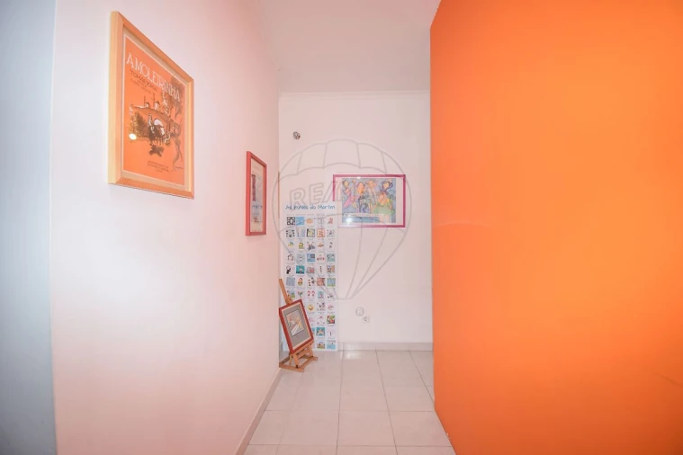 Loja para Venda em Rio de Mouro Foto 9