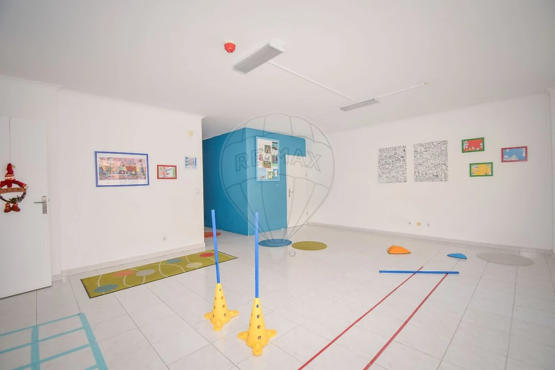 Loja para Venda em Rio de Mouro Foto 5