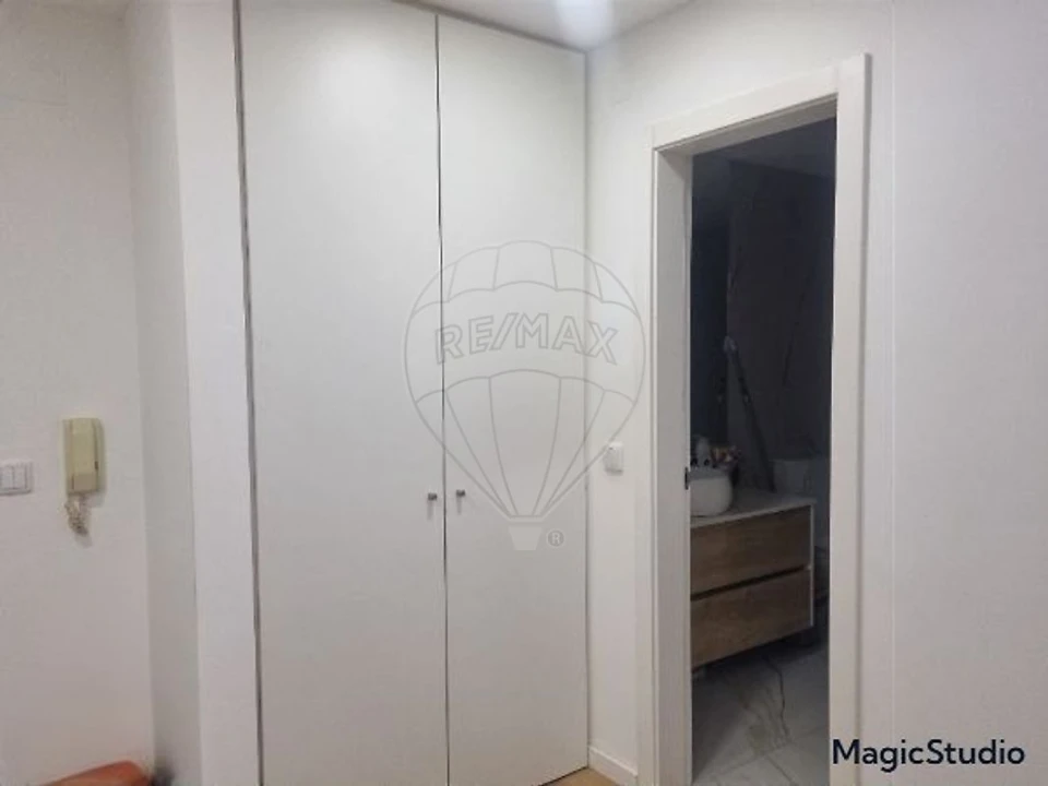 Apartamento T1 para Venda em Rio de Mouro Foto 7