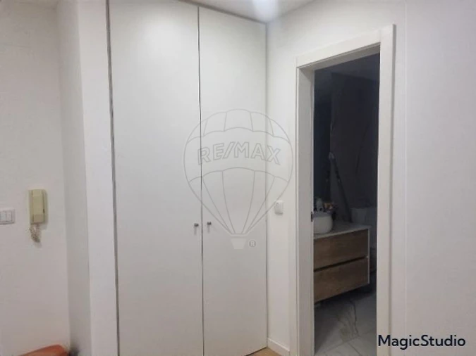 Apartamento T1 para Venda em Rio de Mouro Foto 7