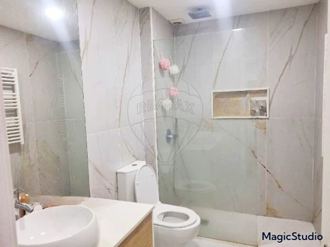 Apartamento T1 para Venda em Rio de Mouro Foto 6