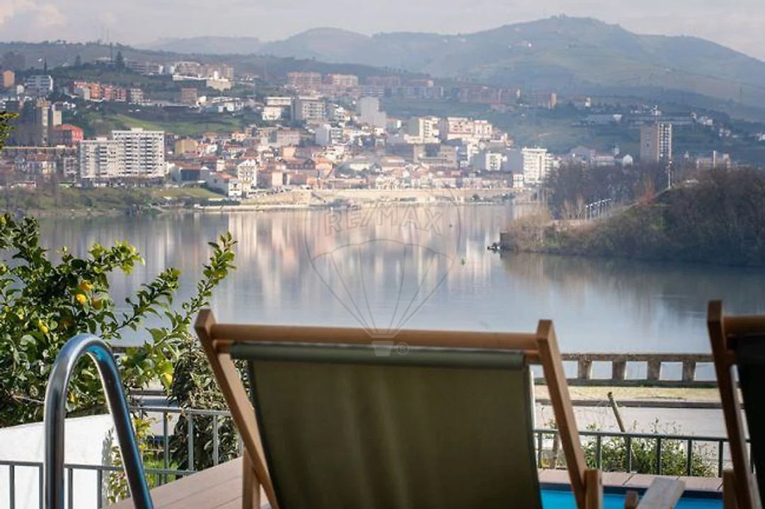 Moradia T5 para Venda em Peso da Régua e Godim Foto 5