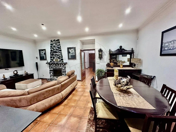 Moradia T4 para Venda em Peso da Régua e Godim Foto 7