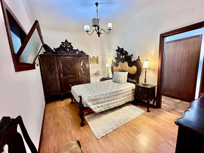 Moradia T4 para Venda em Peso da Régua e Godim Foto 8