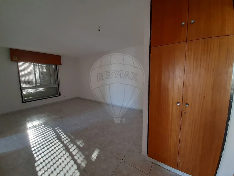 Apartamento T3 para Venda em Laranjeiro e Feijó Foto 6