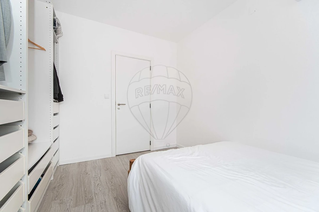 Apartamento T2 para Venda em Vialonga Foto 18