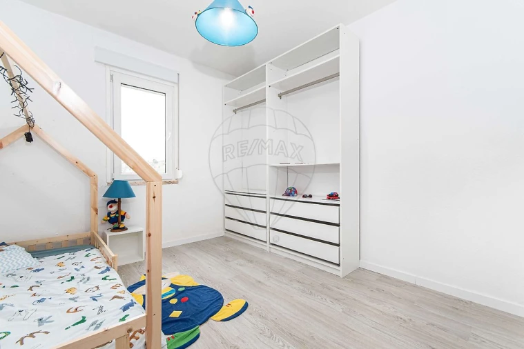 Apartamento T2 para Venda em Vialonga Foto 12