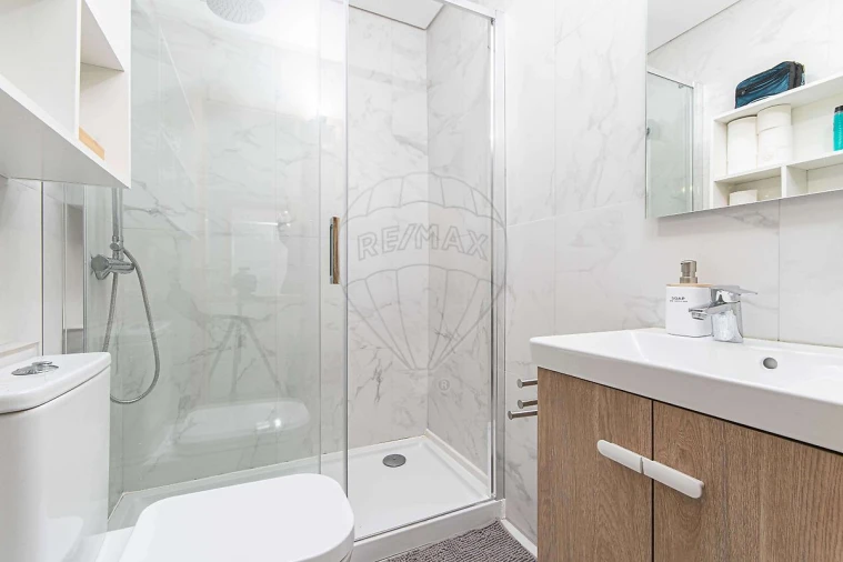 Apartamento T2 para Venda em Vialonga Foto 16