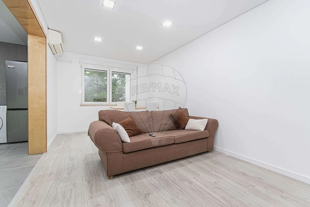 Apartamento T2 para Venda em Vialonga Foto 8