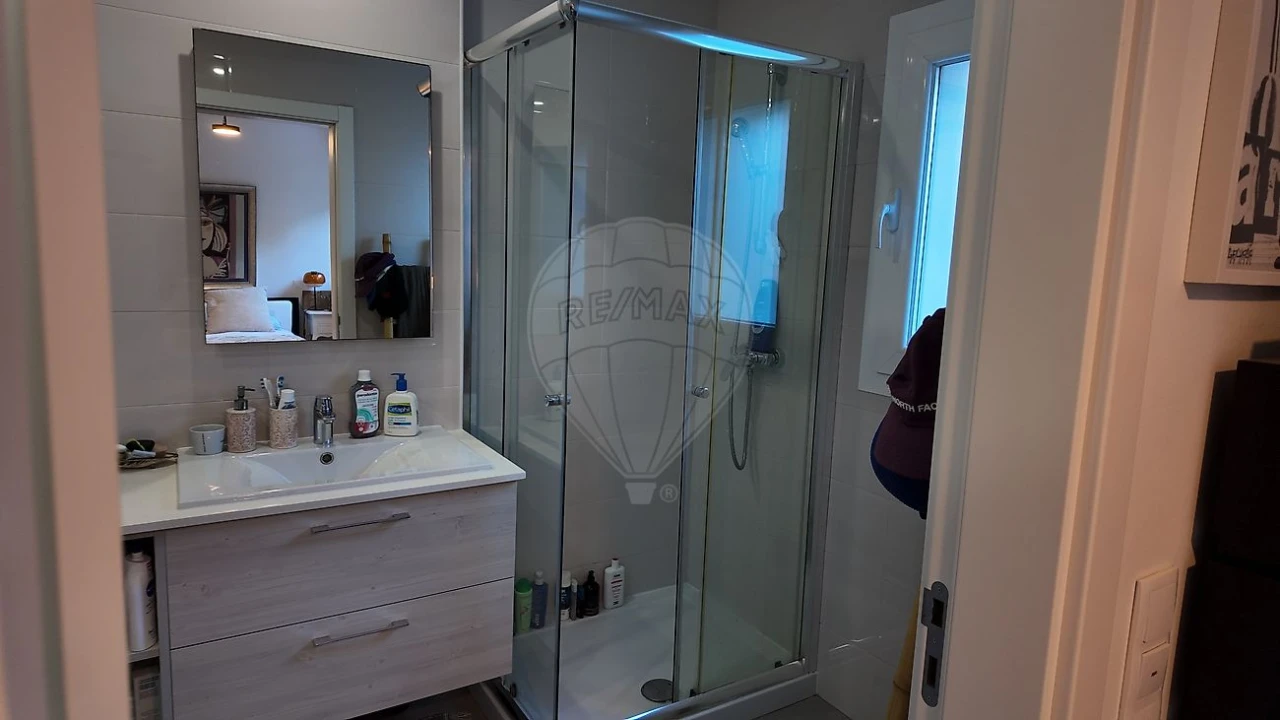 Apartamento T2 para Venda em São Vicente Foto 8