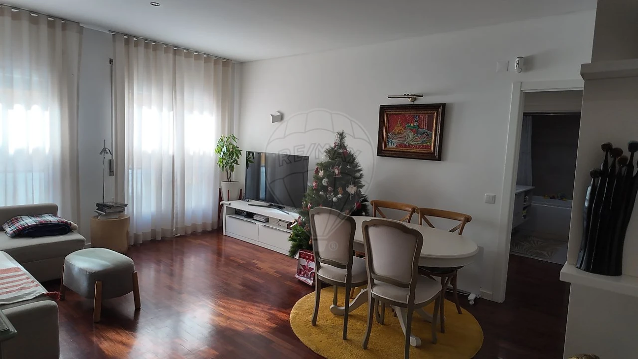 Apartamento T2 para Venda em São Vicente Foto 2