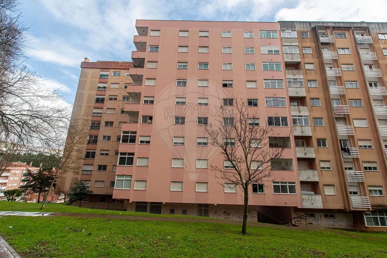 Loja para Venda em Cacém e São Marcos Foto 3
